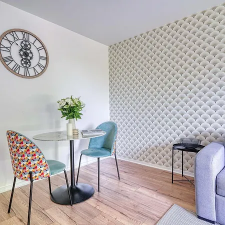 Apartment Le Metropolitain - Proche De Paris - 338b Nogent-sur-Marne